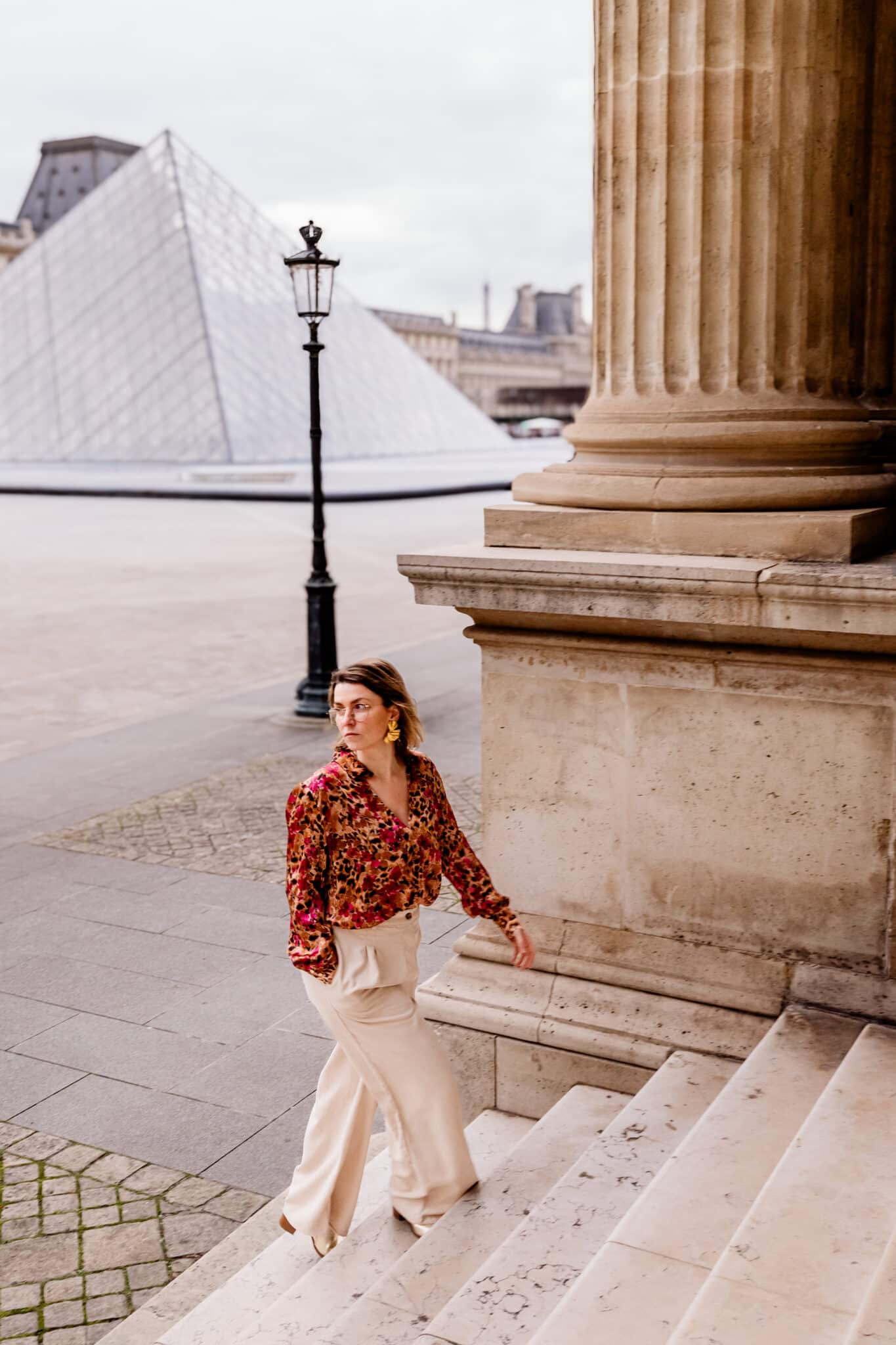 Portrait branding femme dirigeante - image professionnelle alignée avec son niveau d'autorité